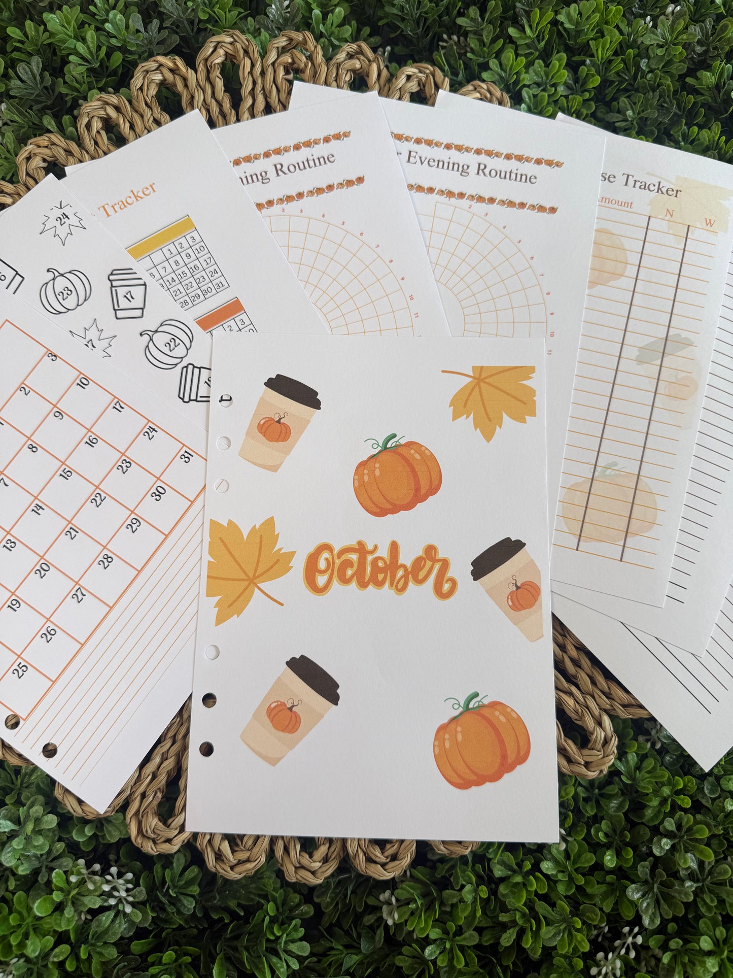 2026 October Pumpkin Spice Latte Monthly Themed Spreads