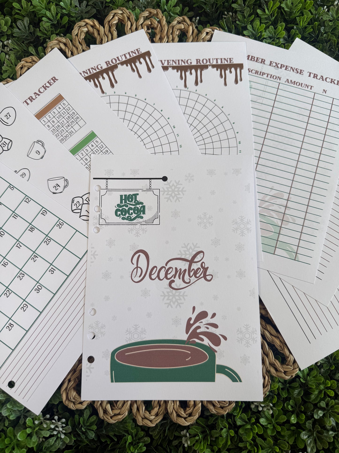 2026 December Hot Coco Monthly Themed Spreads