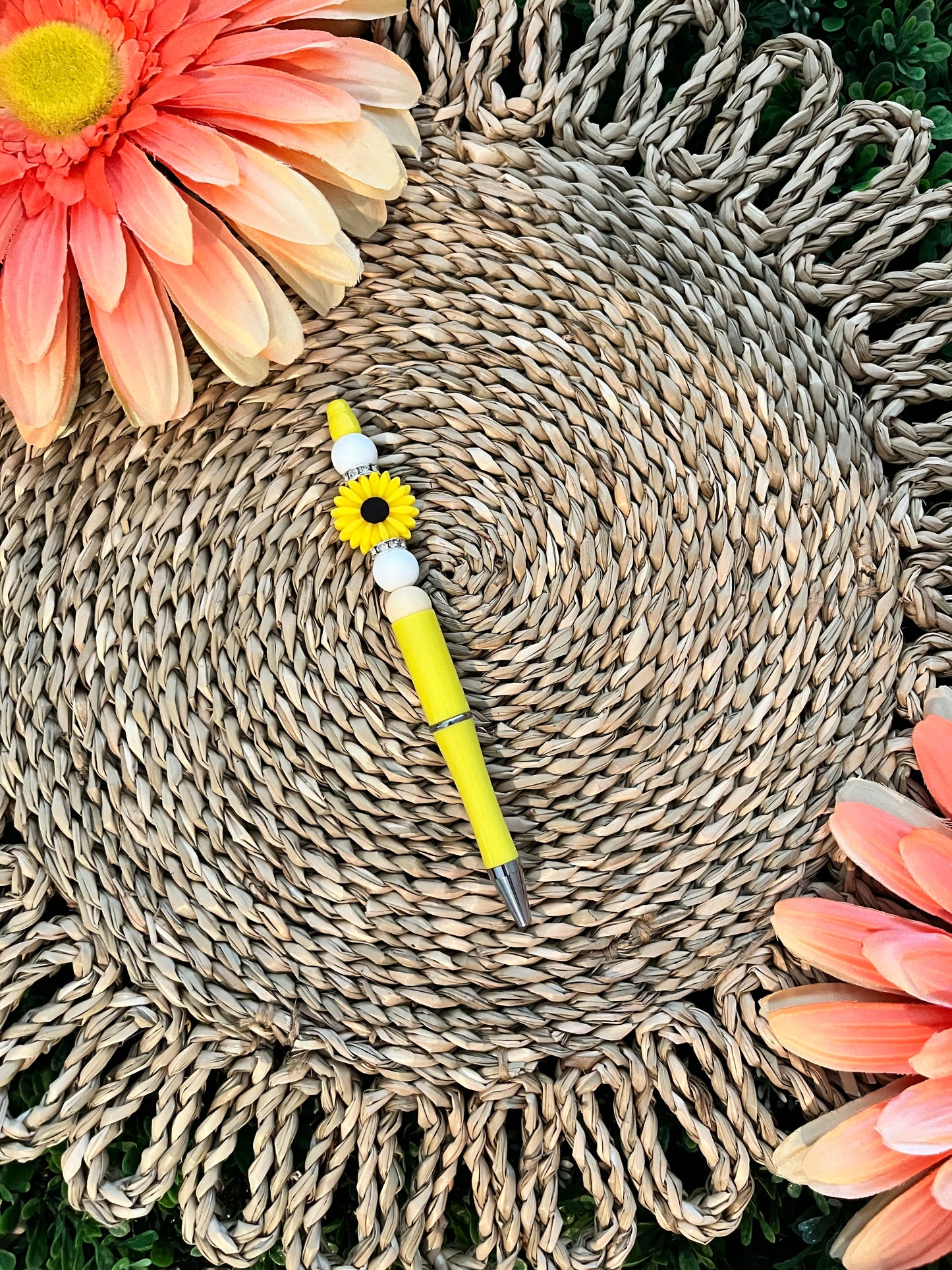 Daisy Beaded Pen