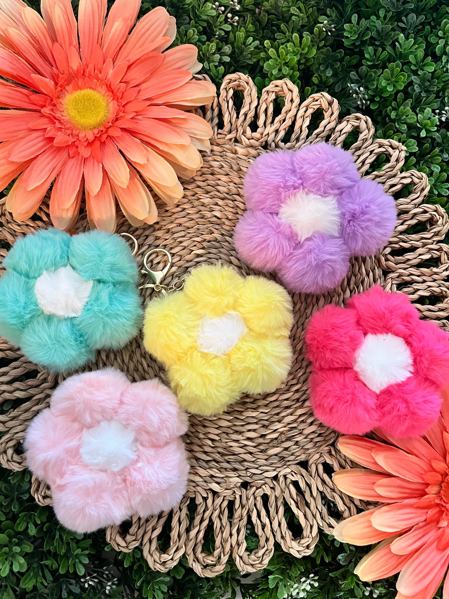 Flower Pom Pom Keychain