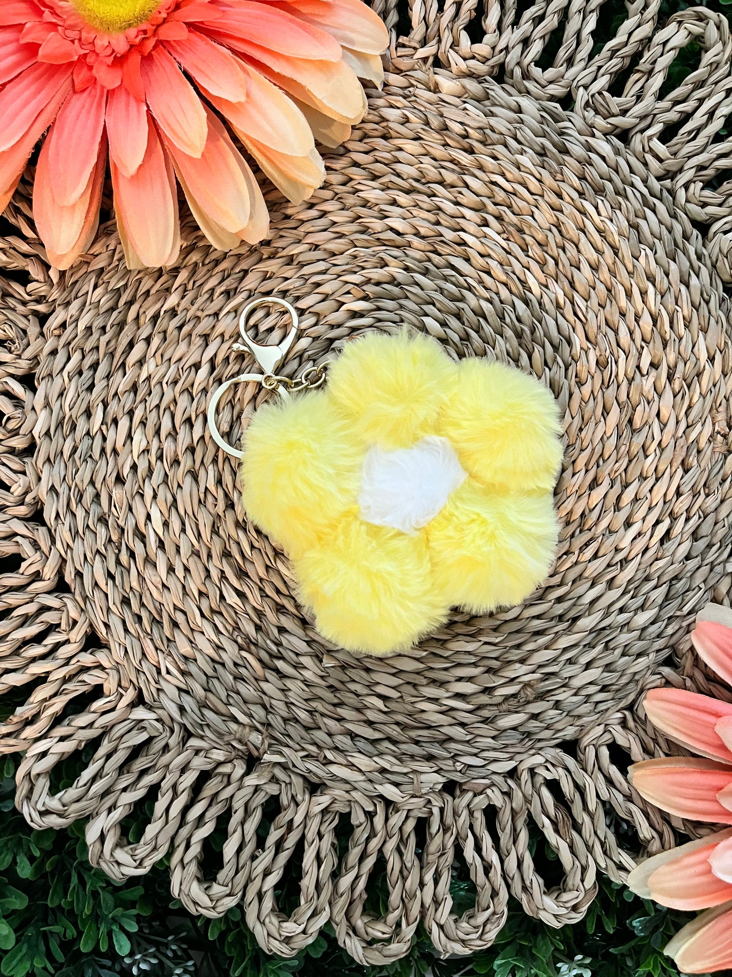 Flower Pom Pom Keychain