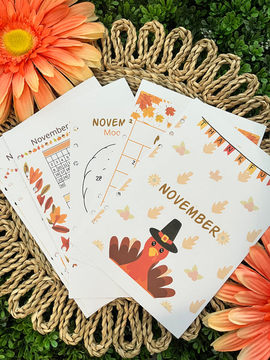 2025 November Thankful Monthly Themed Spreads